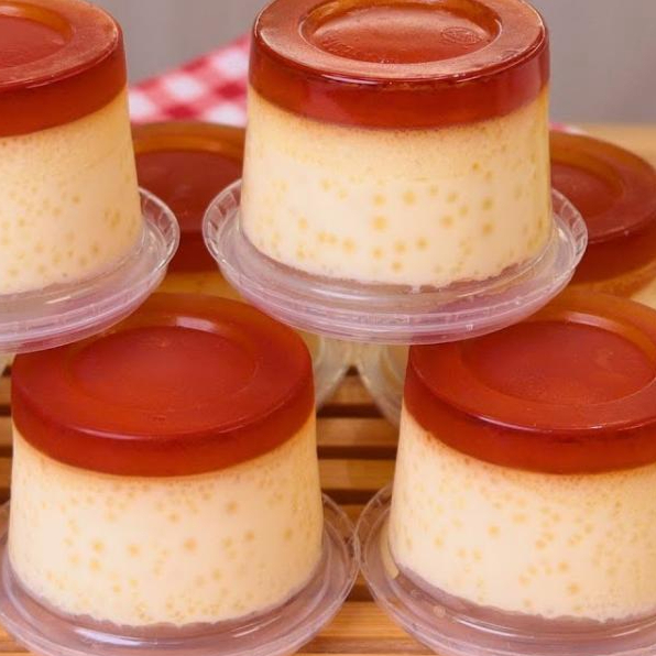 Pudim de leite com calda de caramelo 149gr