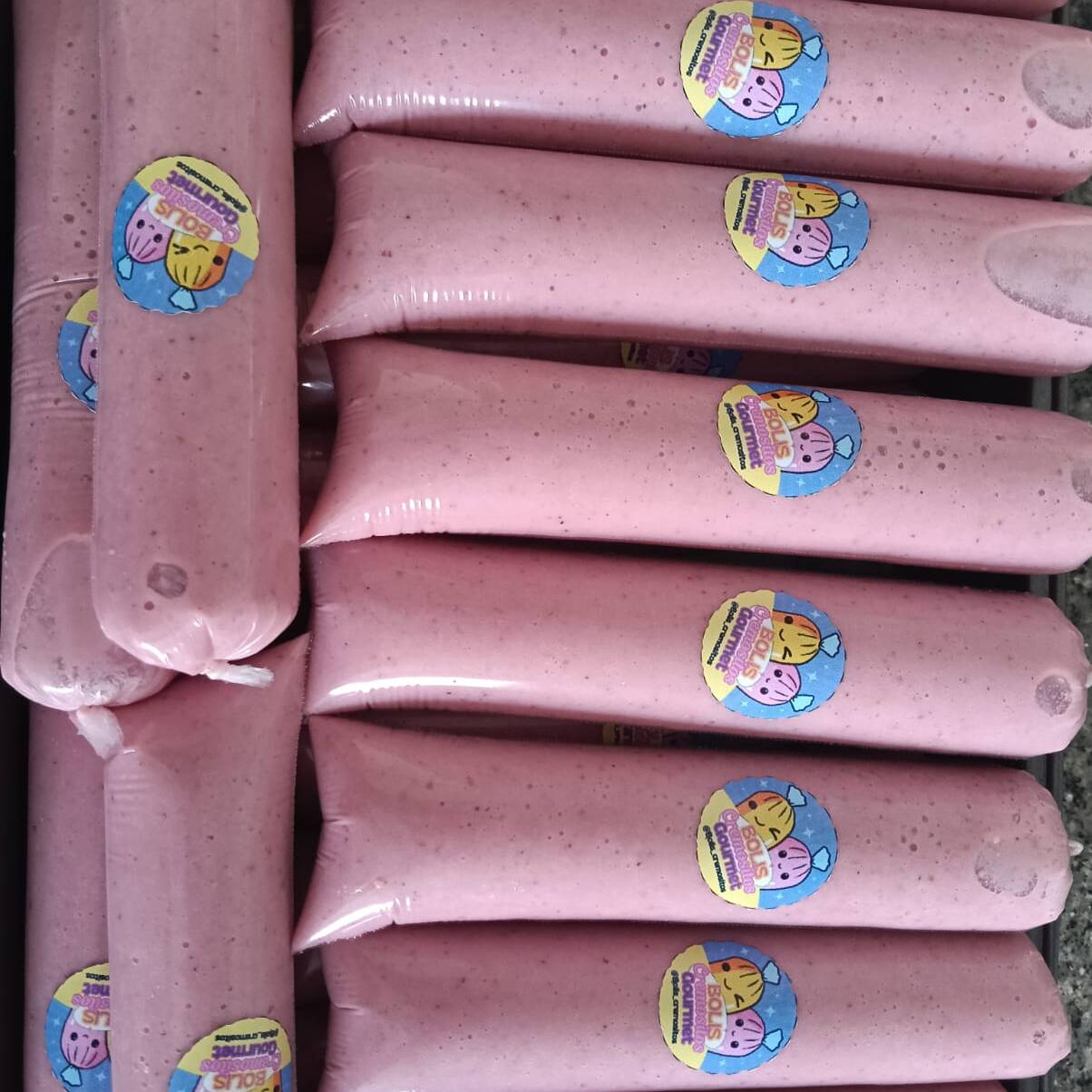 BOLI CREMOSO DE FRUTOS DEL BOSQUE