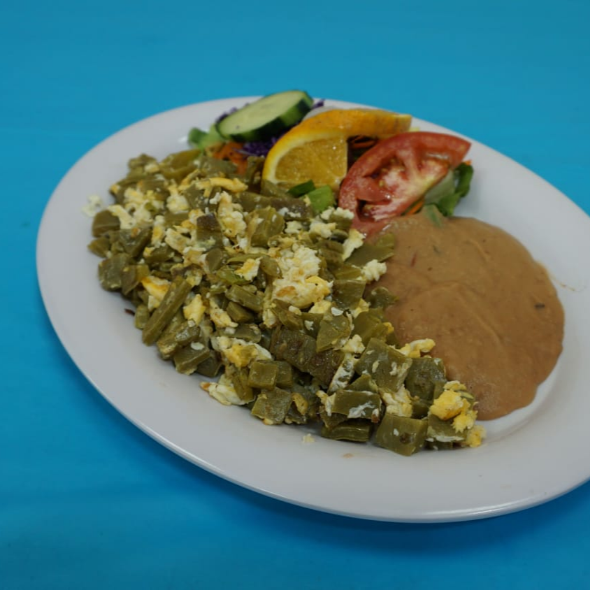 Huevo con Nopal