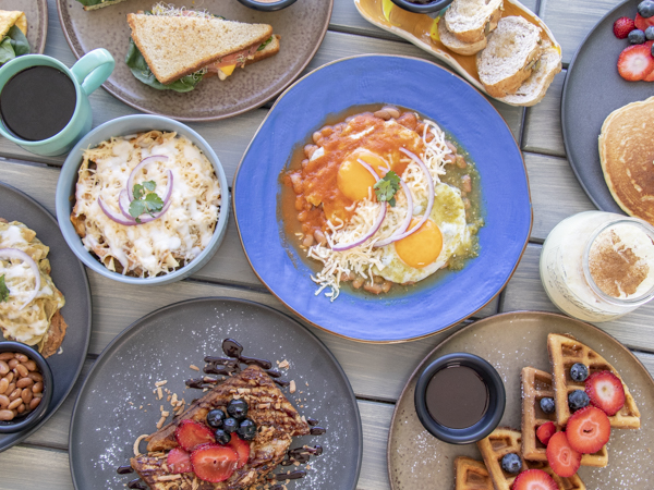 Mañana con piña y manzana