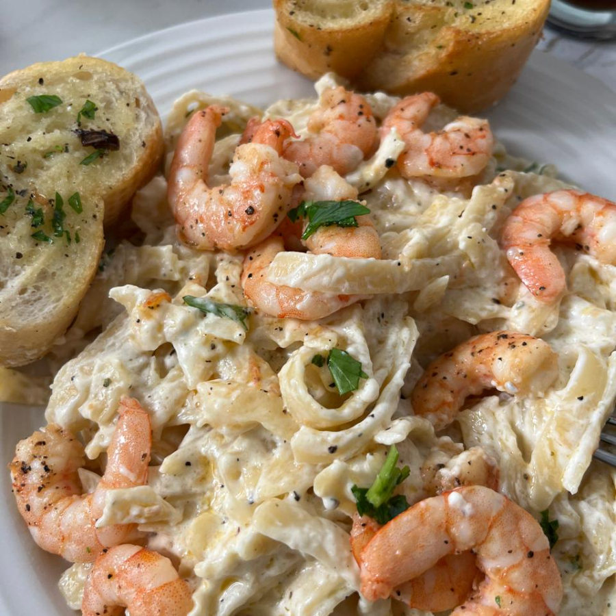 Alfredo con Camarones