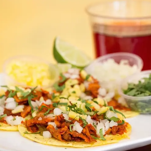Taco de pastor con queso