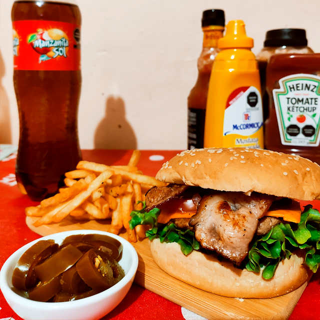 HAMBURGUESA TOCINO