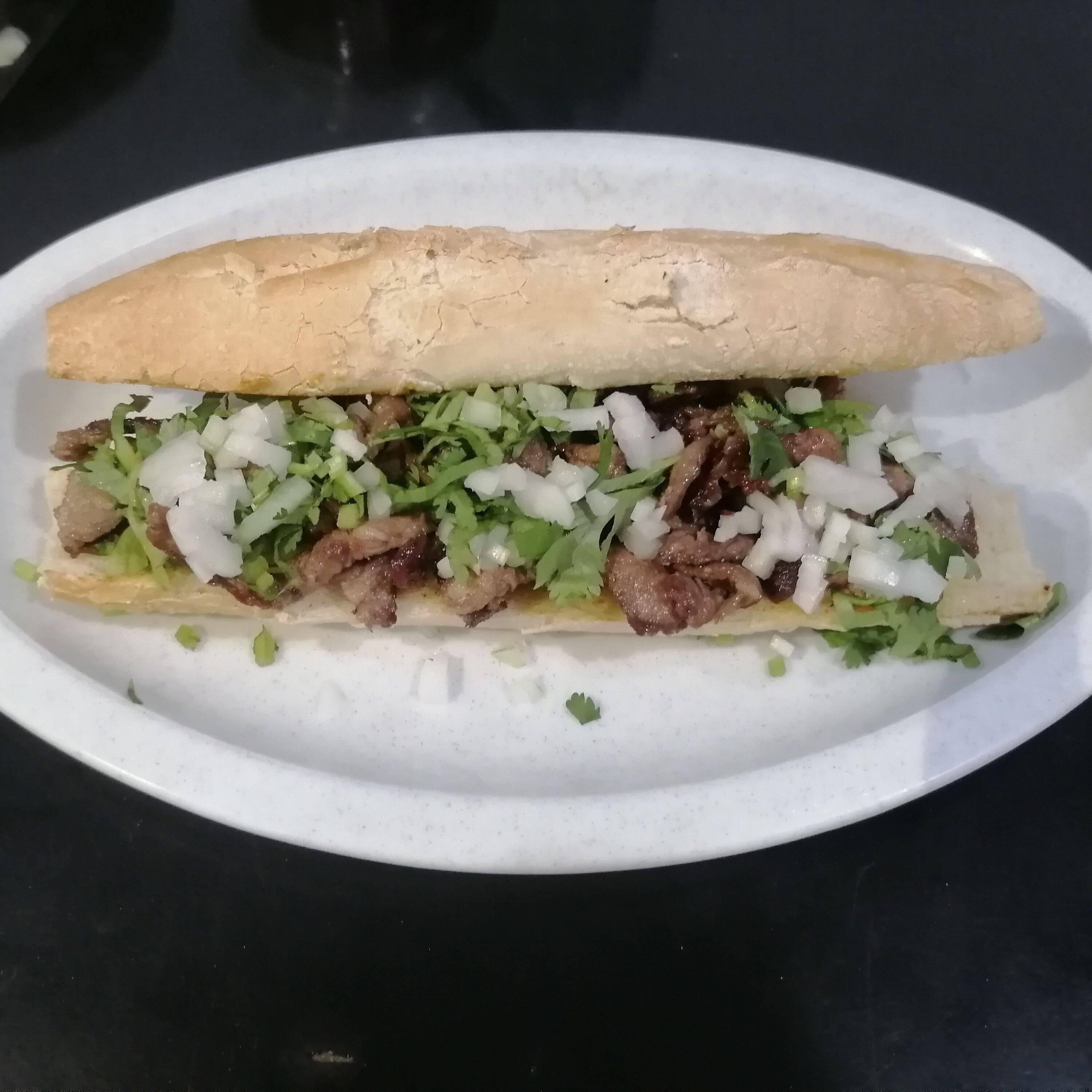 Lonche de Bistec