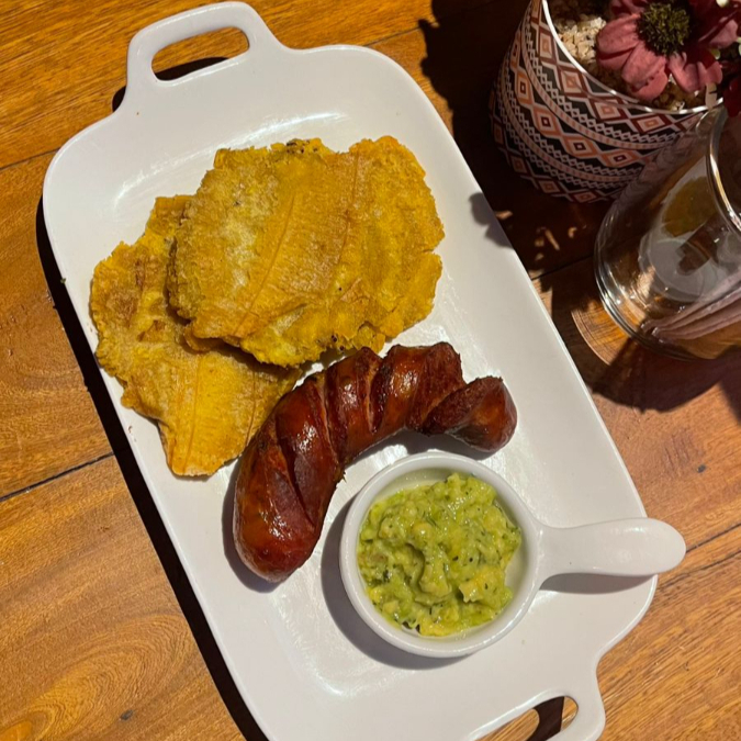CHORIZO ARTESANAL CON PATACONES