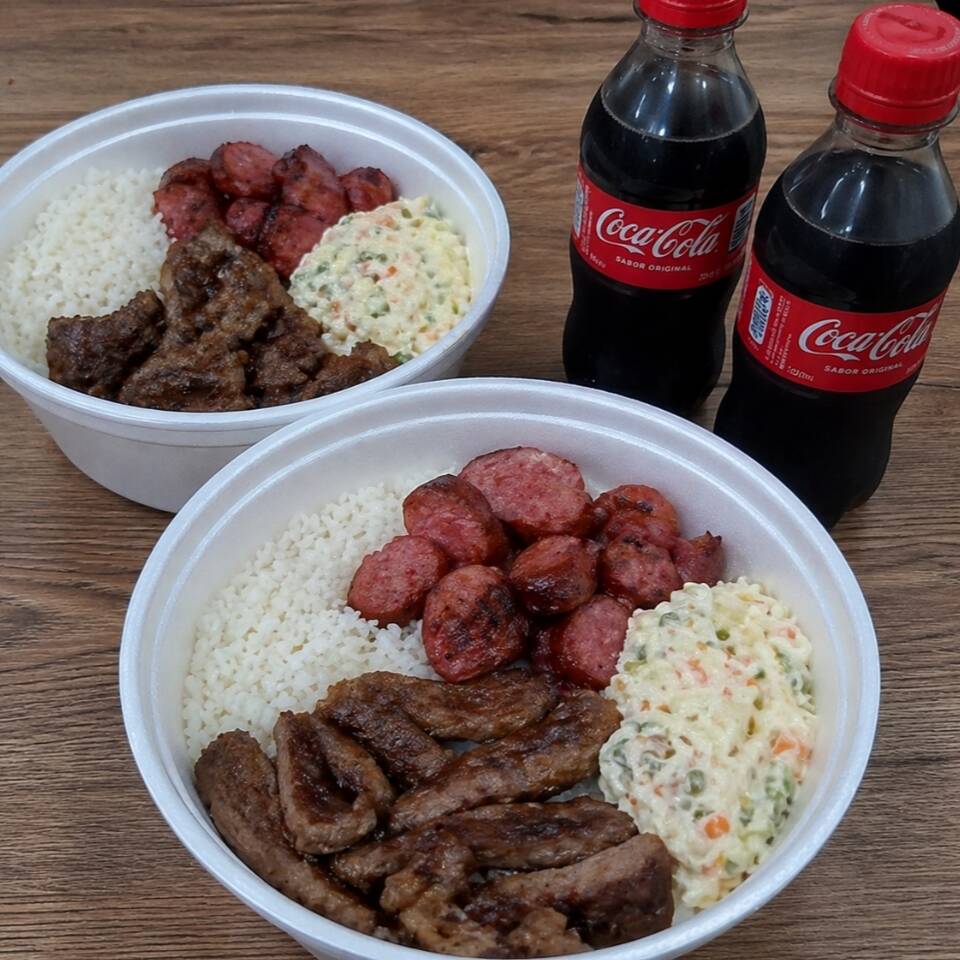 2 marmitas. arroz, feijão, carne, linguiça e maionese + 2 coca 200ml