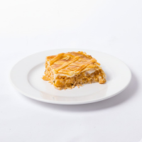 Fatia de torta de frango com catupiry