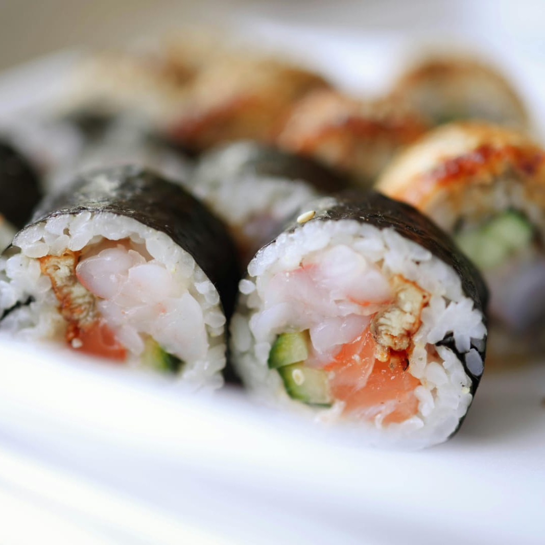 Kimbap Camarón Tempura