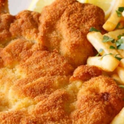 Acompanha arroz , feijão , Batata frita e farofa.