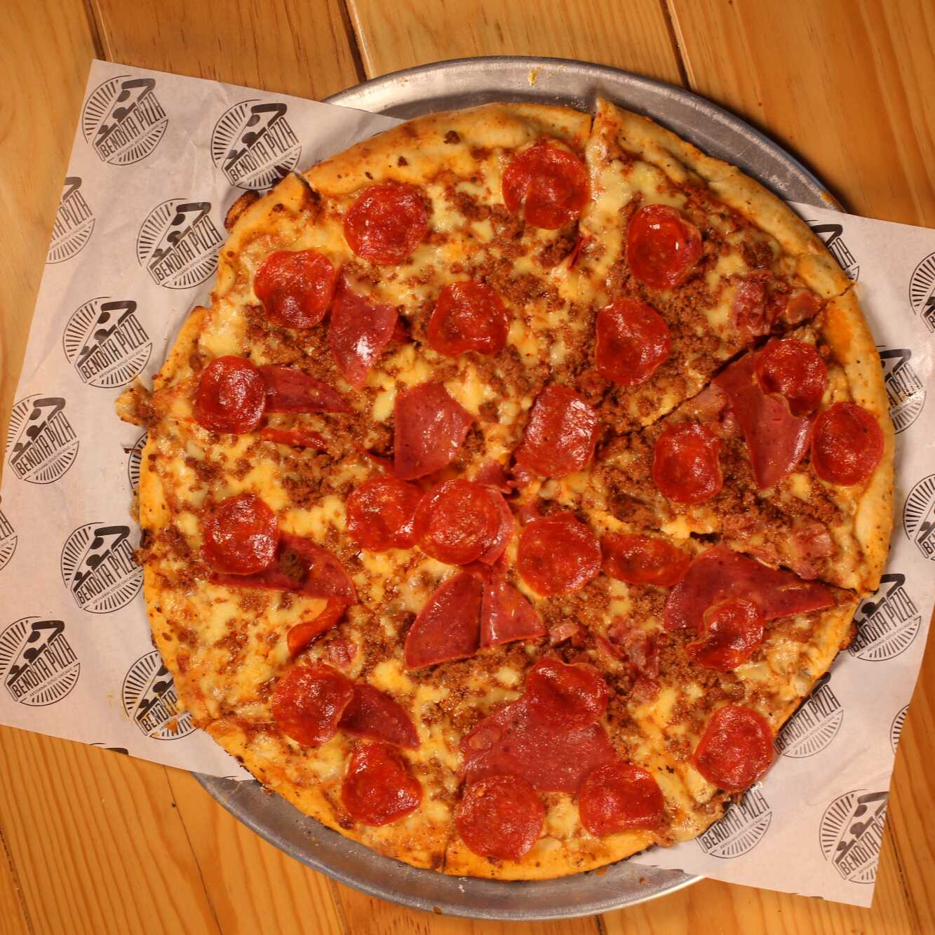 Pizza Meat Lovers Tradicional