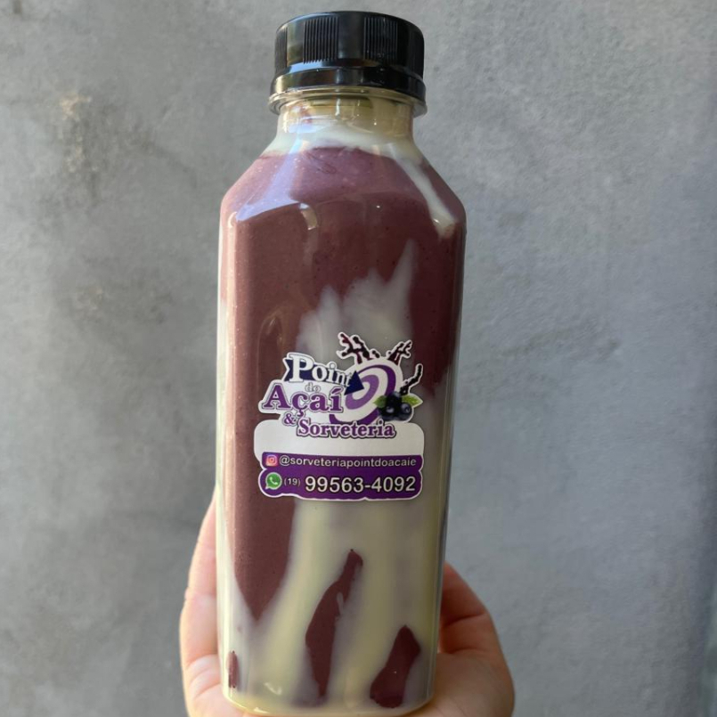 Açaí Batido Com. Leite em pó, granola , banana e muito Leite condensado. Ele ira no copo de isopor.