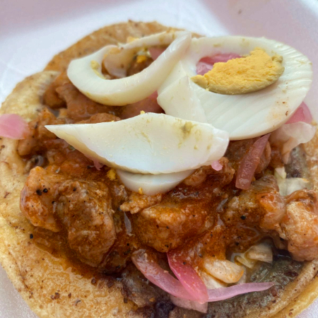 Panucho de Lomitos