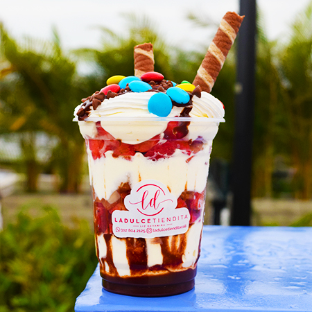 Fresa con Crema Clásica (12 Oz)