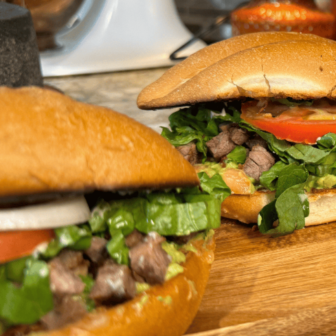 TORTA DE CARNE ASADA CON BEBIDA GRATIS