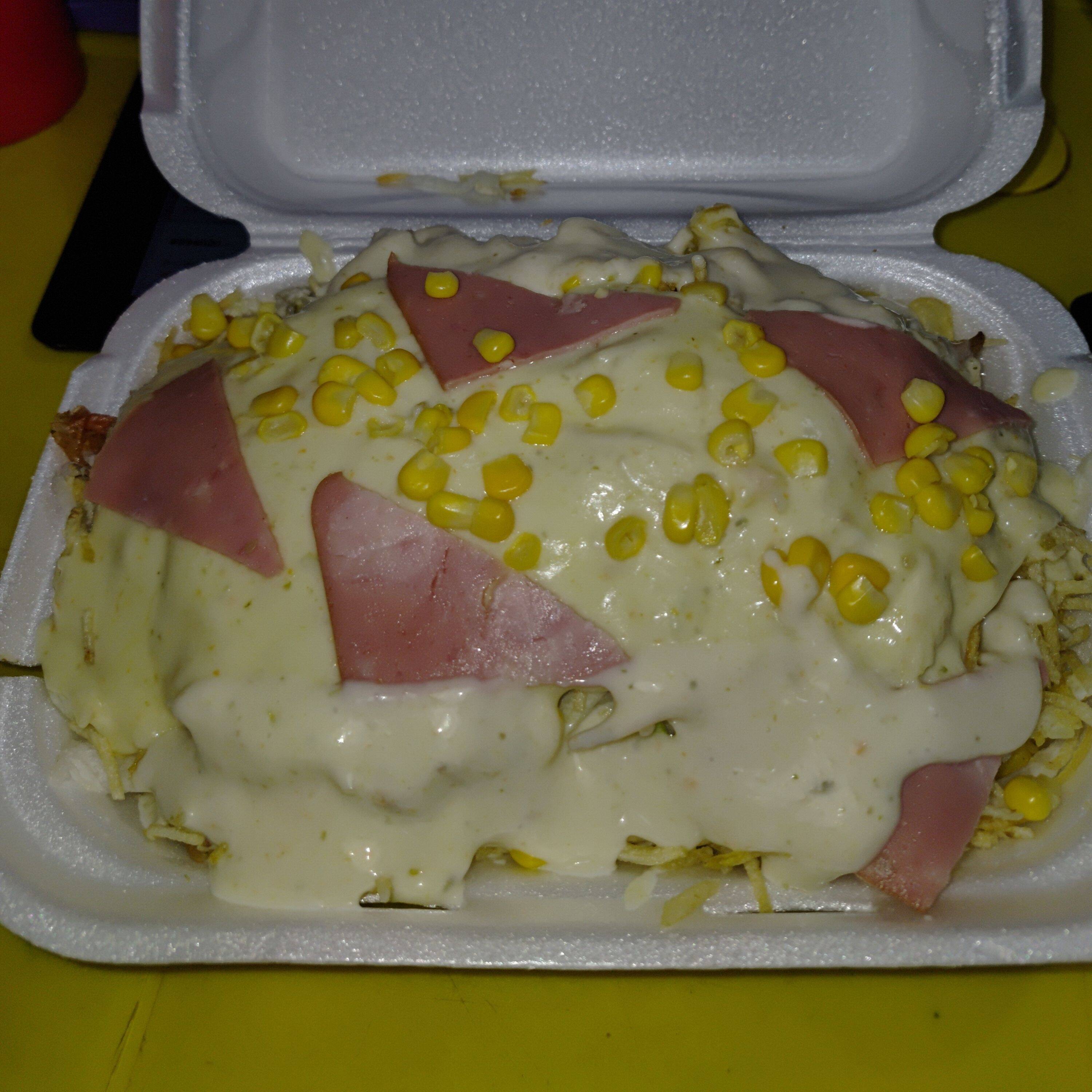 Salchipapa Gratinada Jamon, Maiz