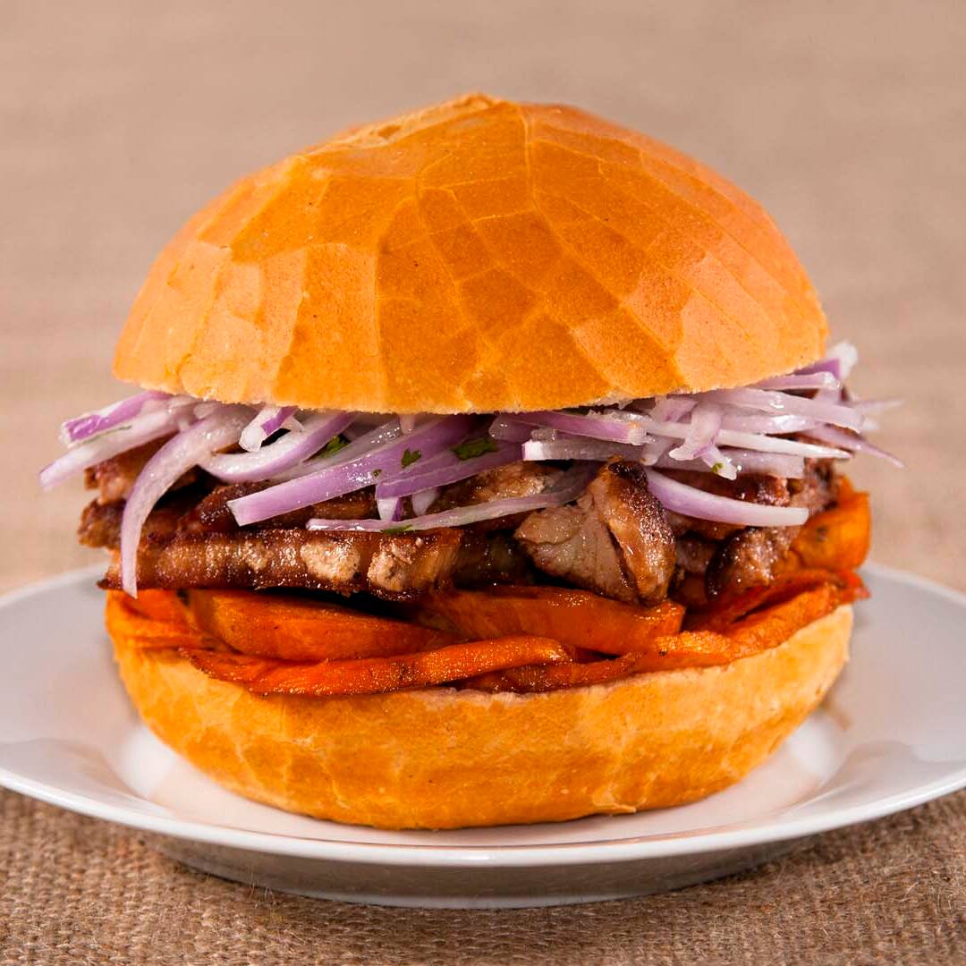 Pan Con Chicharrón