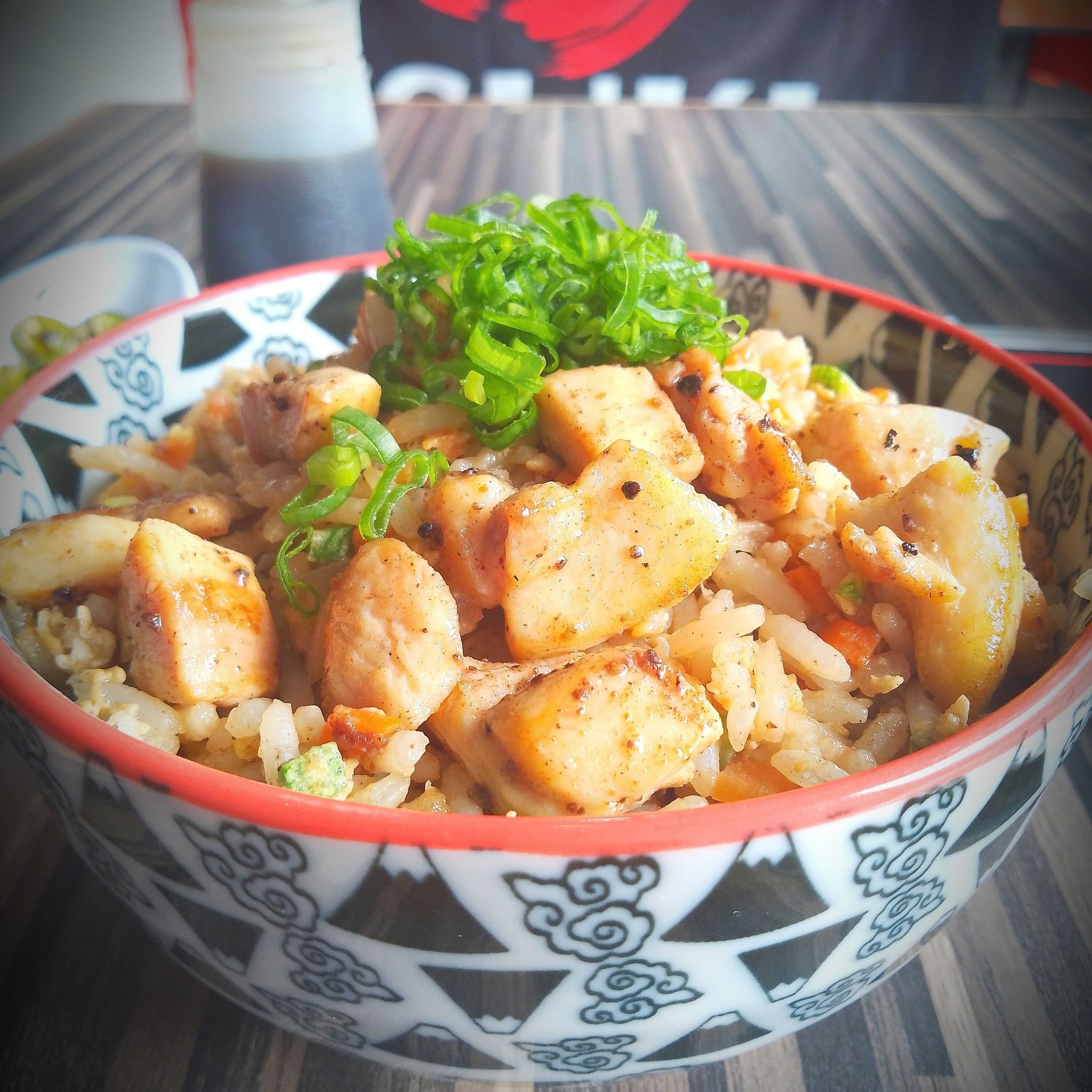 Yakimeshi Verduras con Pollo