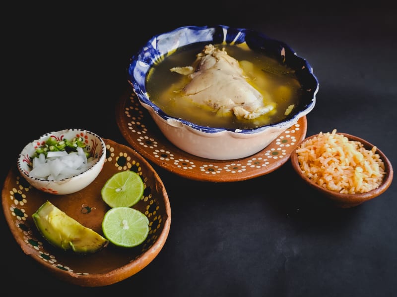 Caldo de Pollo