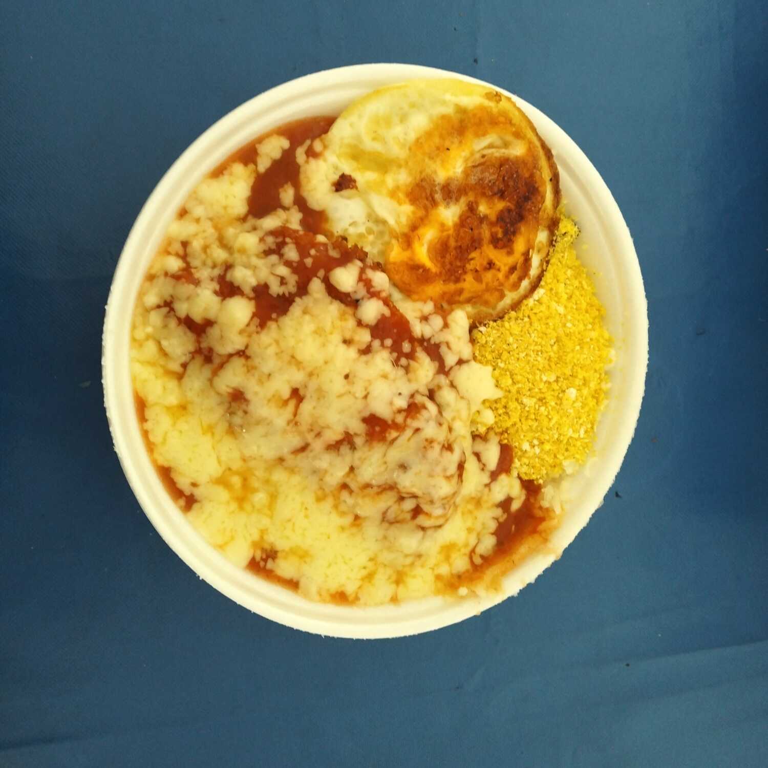 FILÉ DE FRANGO A PARMEGIANA ( JUNTO COM A COMIDA )