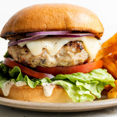 Burger Chicken Deshilachado con Chorizo