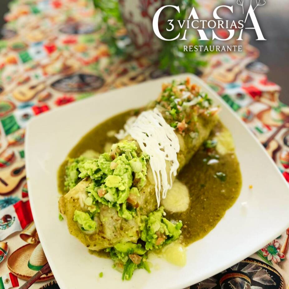 Burrito Victorias Verde Asada/ Agua del Dia