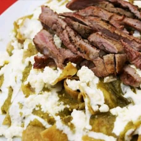 Chilaquiles Grandes