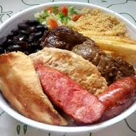 Carne + frango + linguiça suína + arroz + molho a campanha + farofa - Marmita