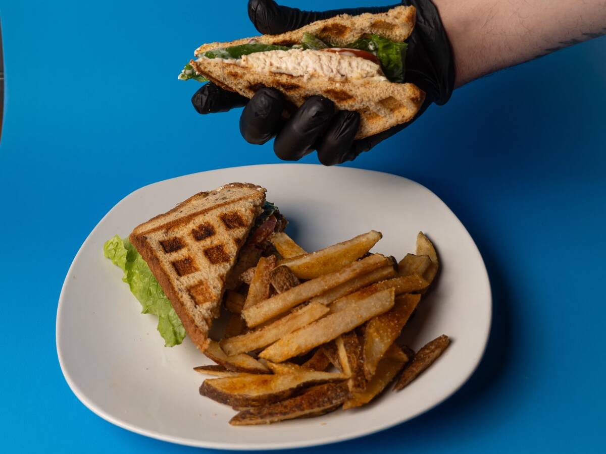 Sand-House-wich