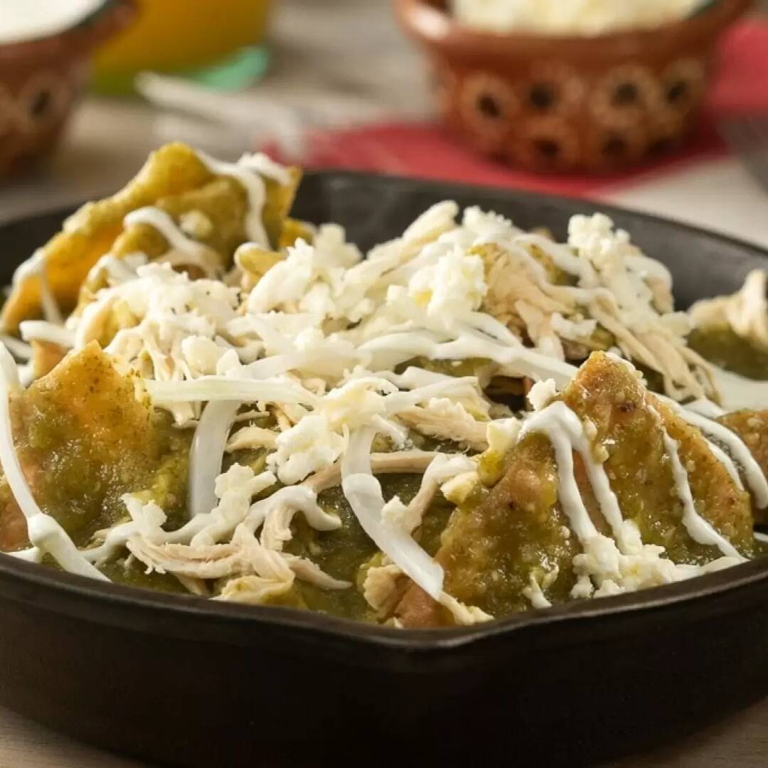 Chilaquiles Verdes con Pollo