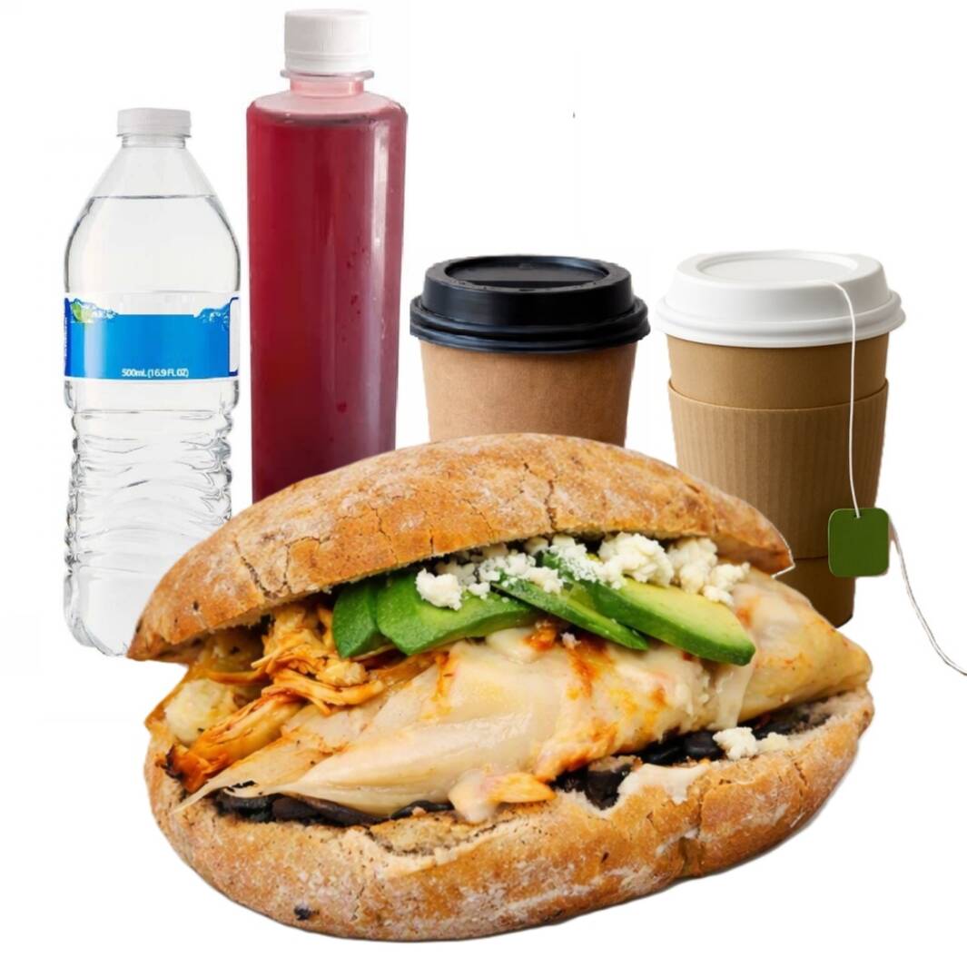 Guajolota y Bebida / Tamal sandwich and Beverage