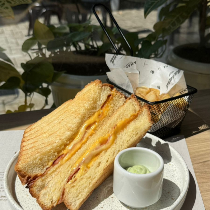 Sándwich Queso y Jamón