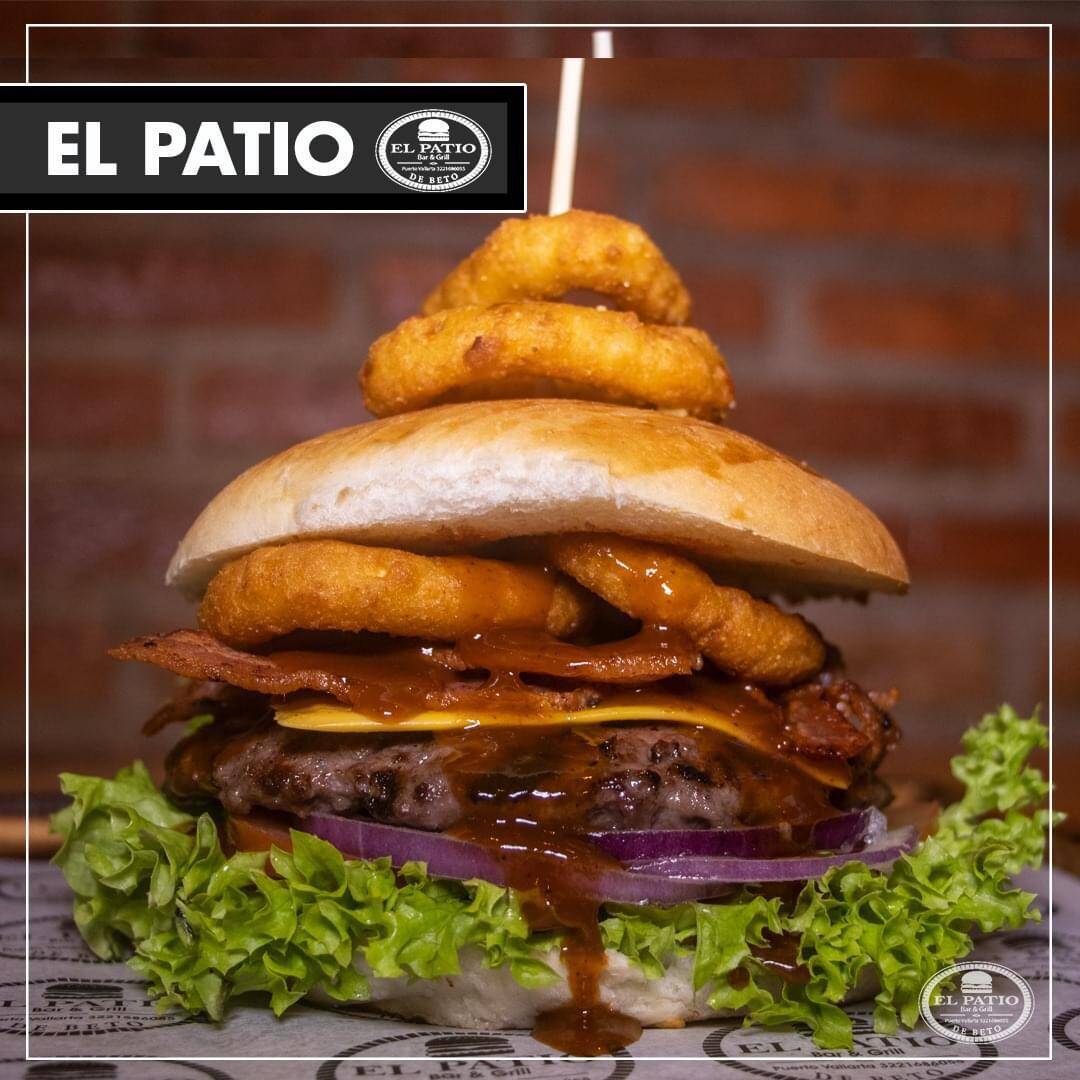 Hamburguesa el Patio con Papas + Refresco Gratis
