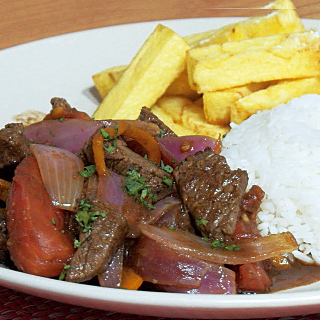 Lomo saltado