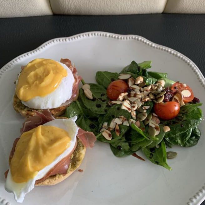 Huevos Benedictinos
