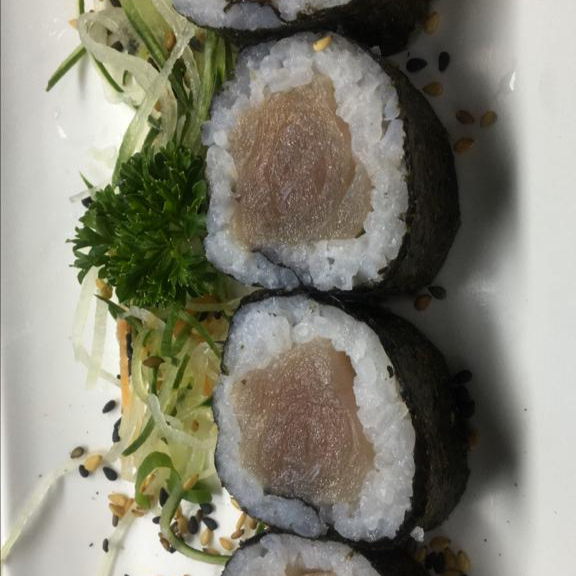 Nori, arroz japonês, atum cebolinha