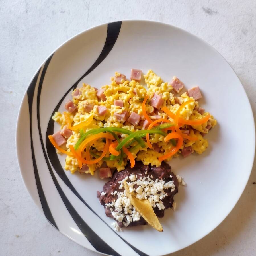 Huevo con Jamón