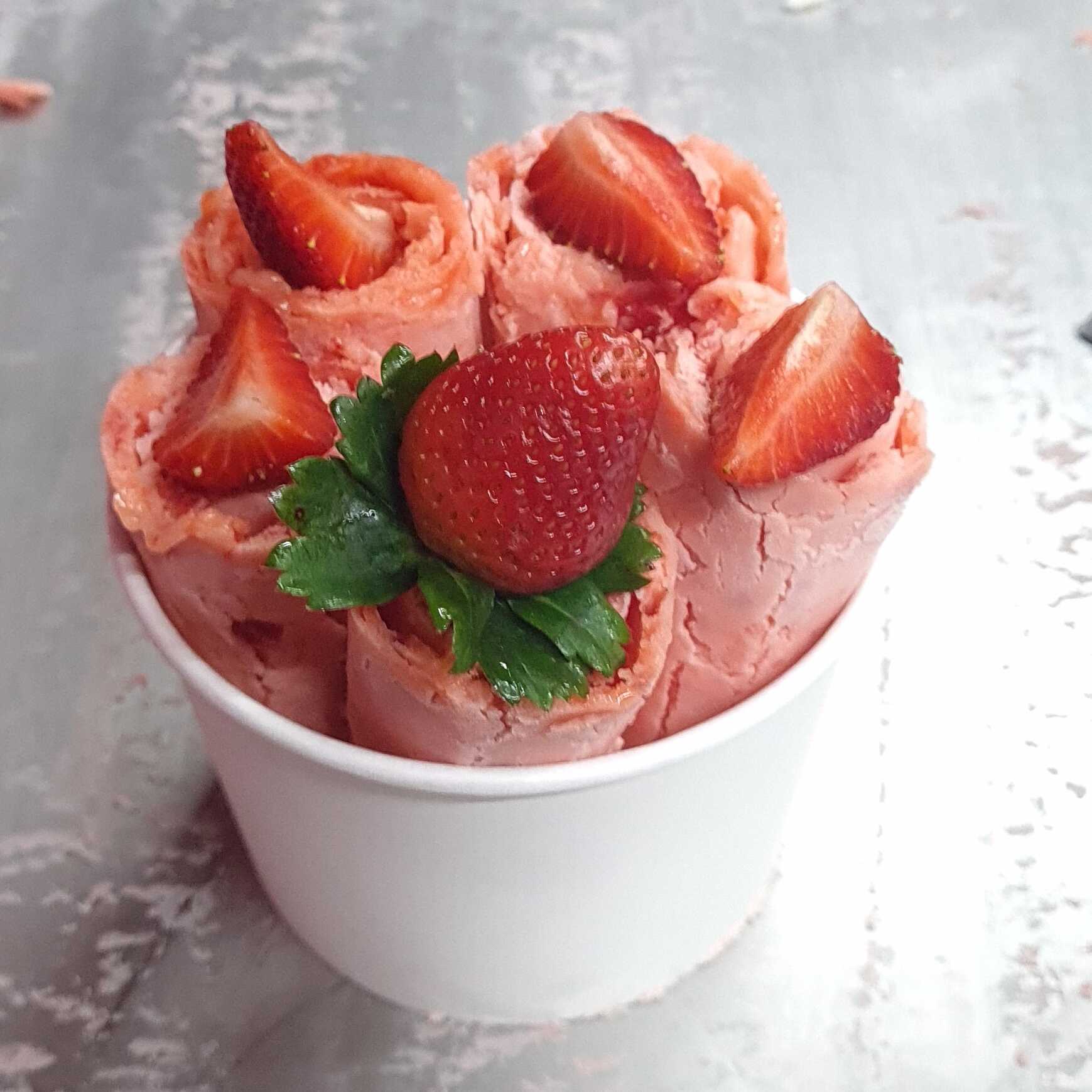 Helado en Rollo de Frutas