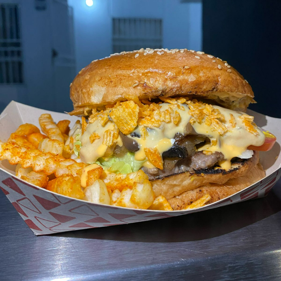HAMBURGUESA ESPECIAL