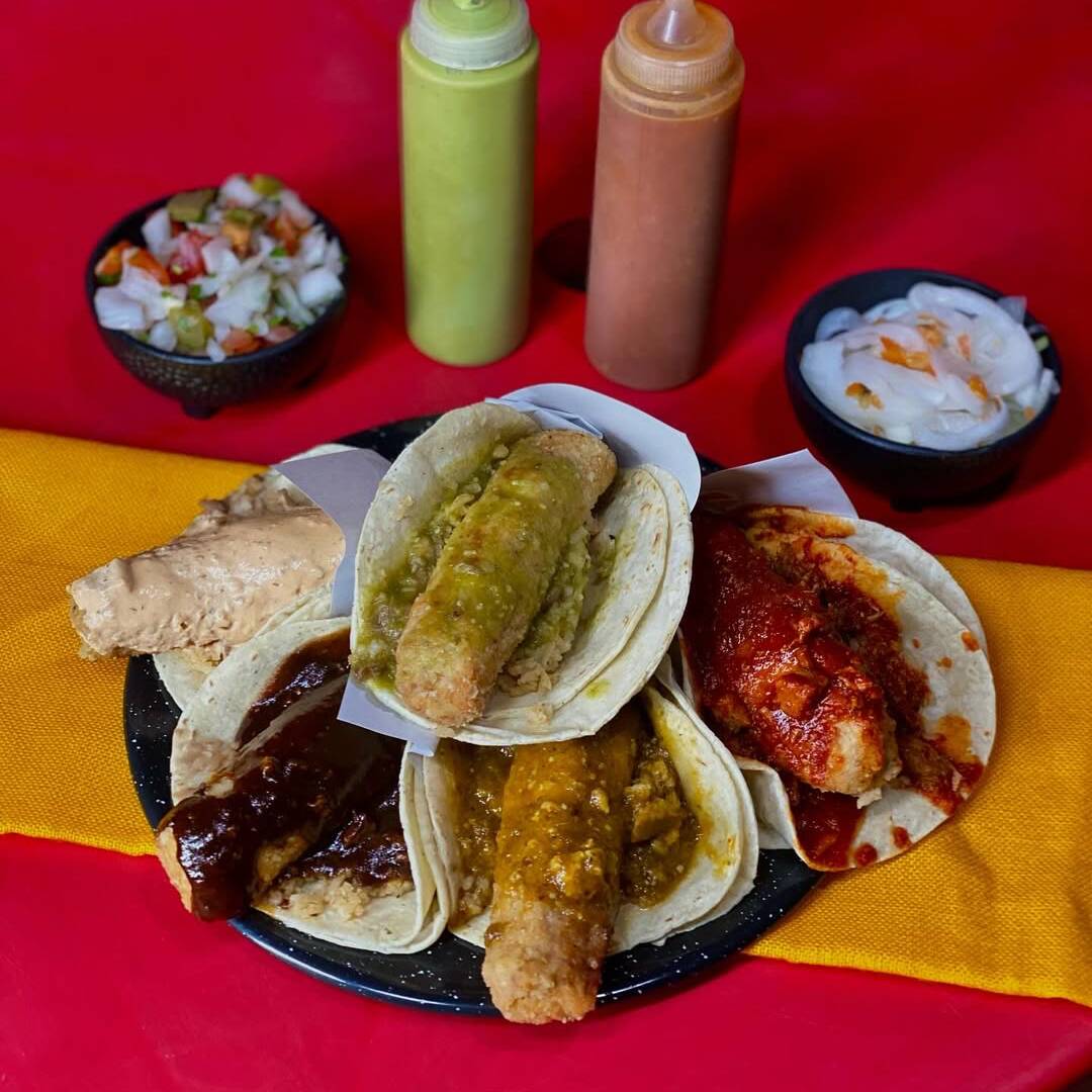Taco de Rollo de Pechuga