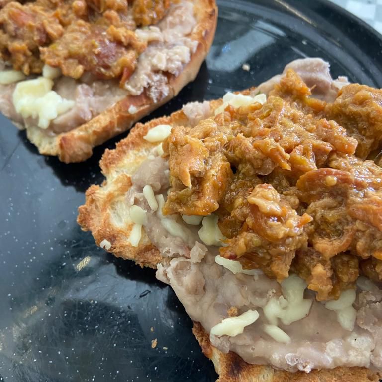 Molletes con Prensado Verde