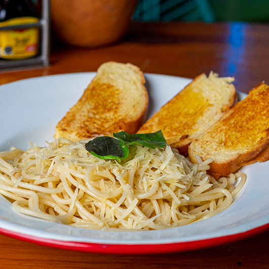 SPAGUETTI AL BURRO