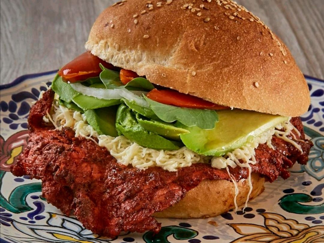 Cemita de Carne Enchilada.