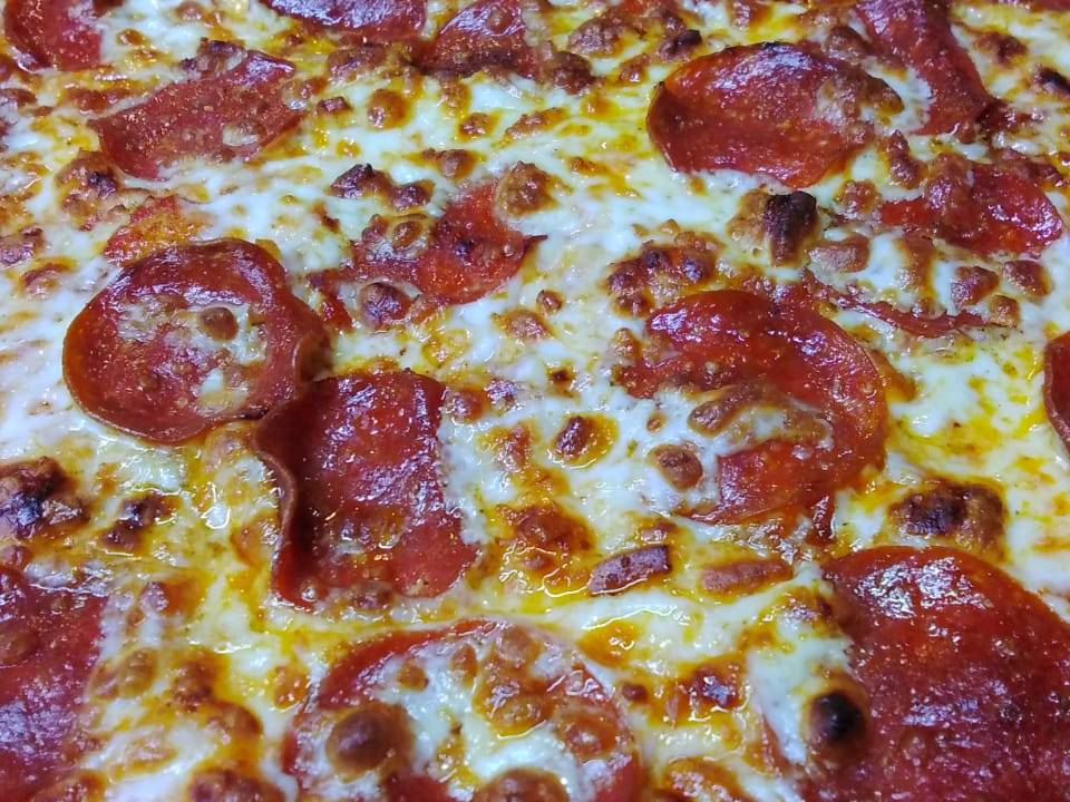 Pizza Pepperoni Mediana