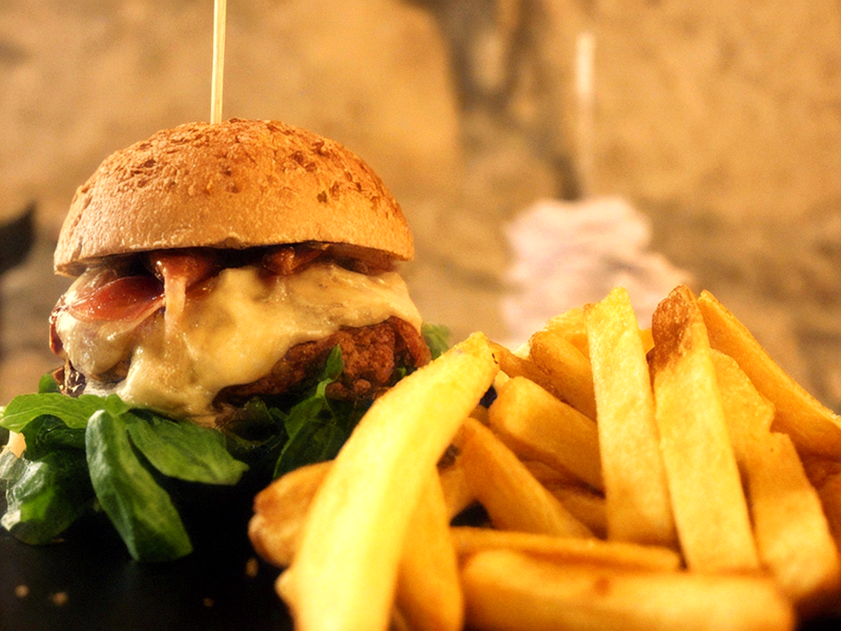 Armazem Distribuidora De Bebidas E Conveniencia Ltda