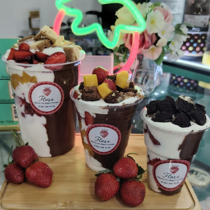 Fresas con Crema: Combinado (12 Onzas)