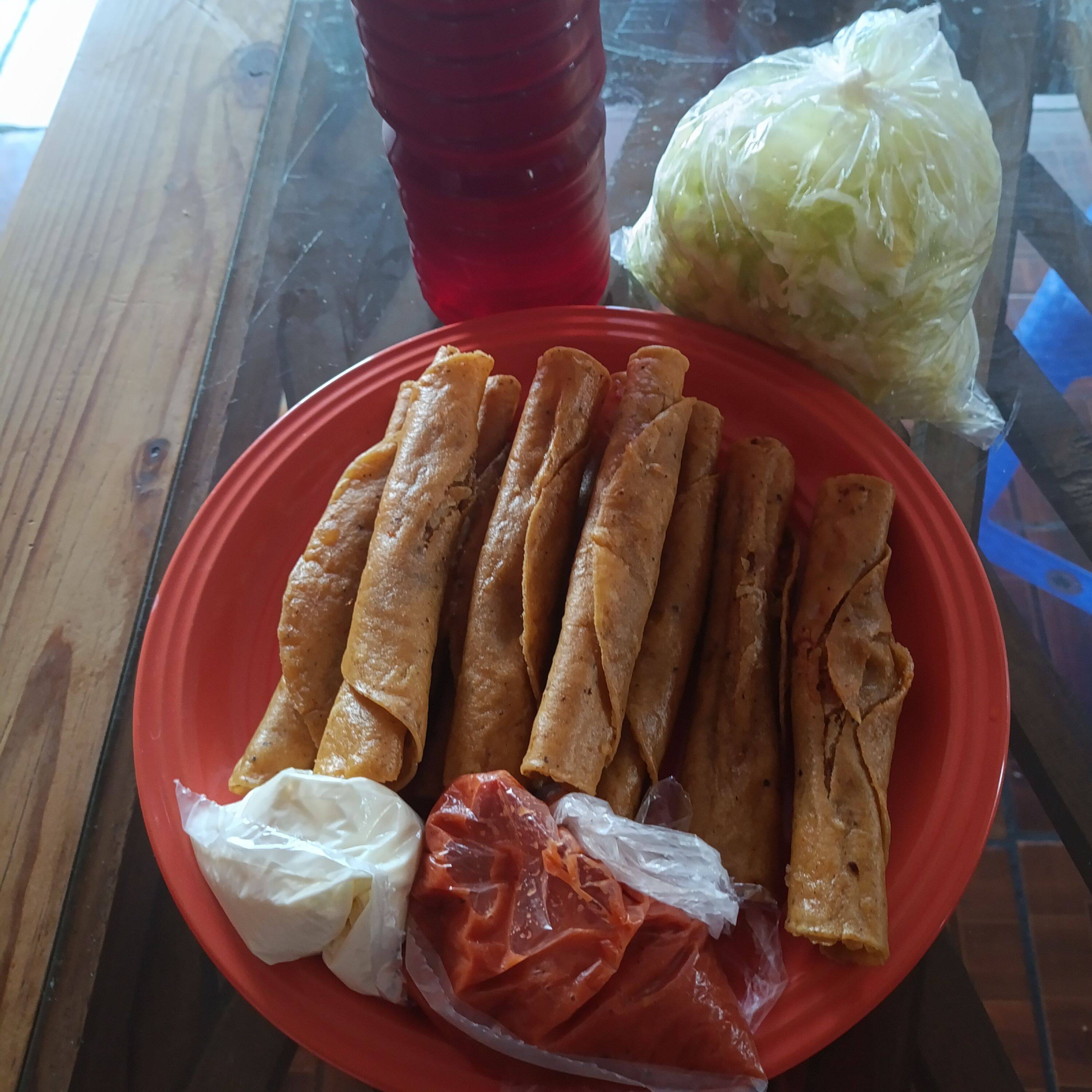 Paquete 10 tacos dorados de papa