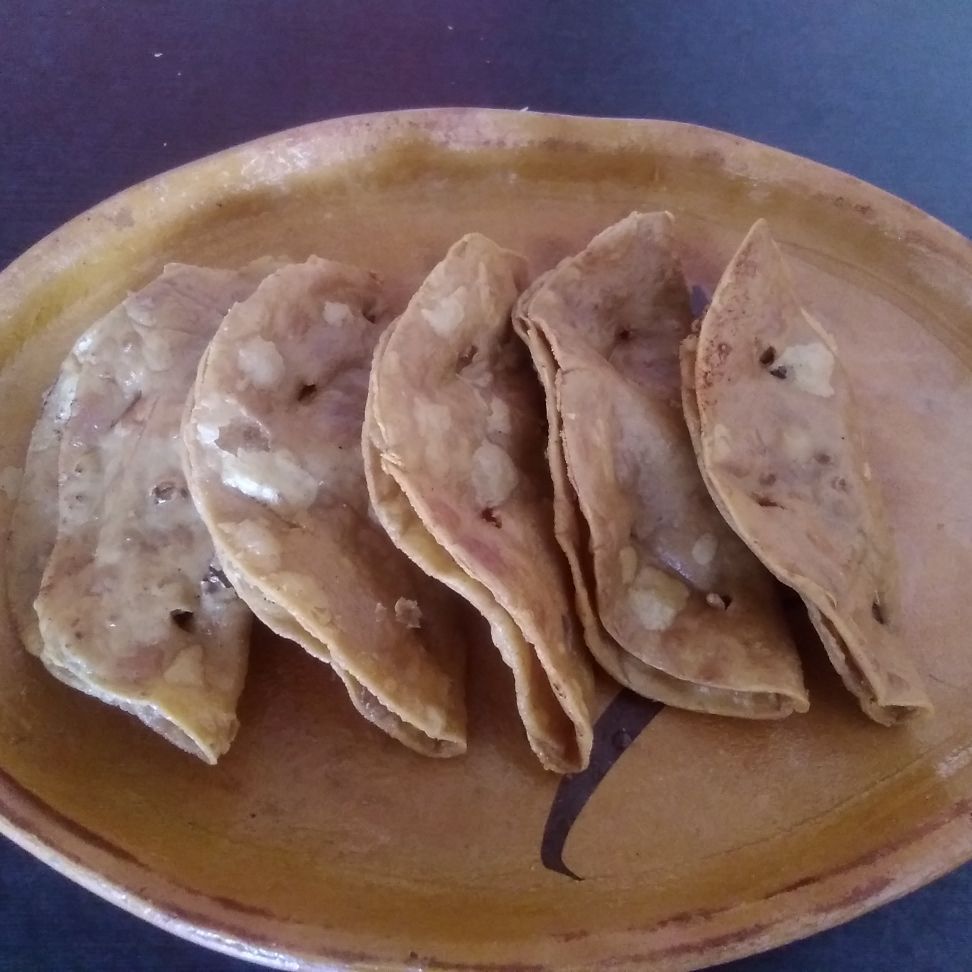 Tacos Dorados de Sesos