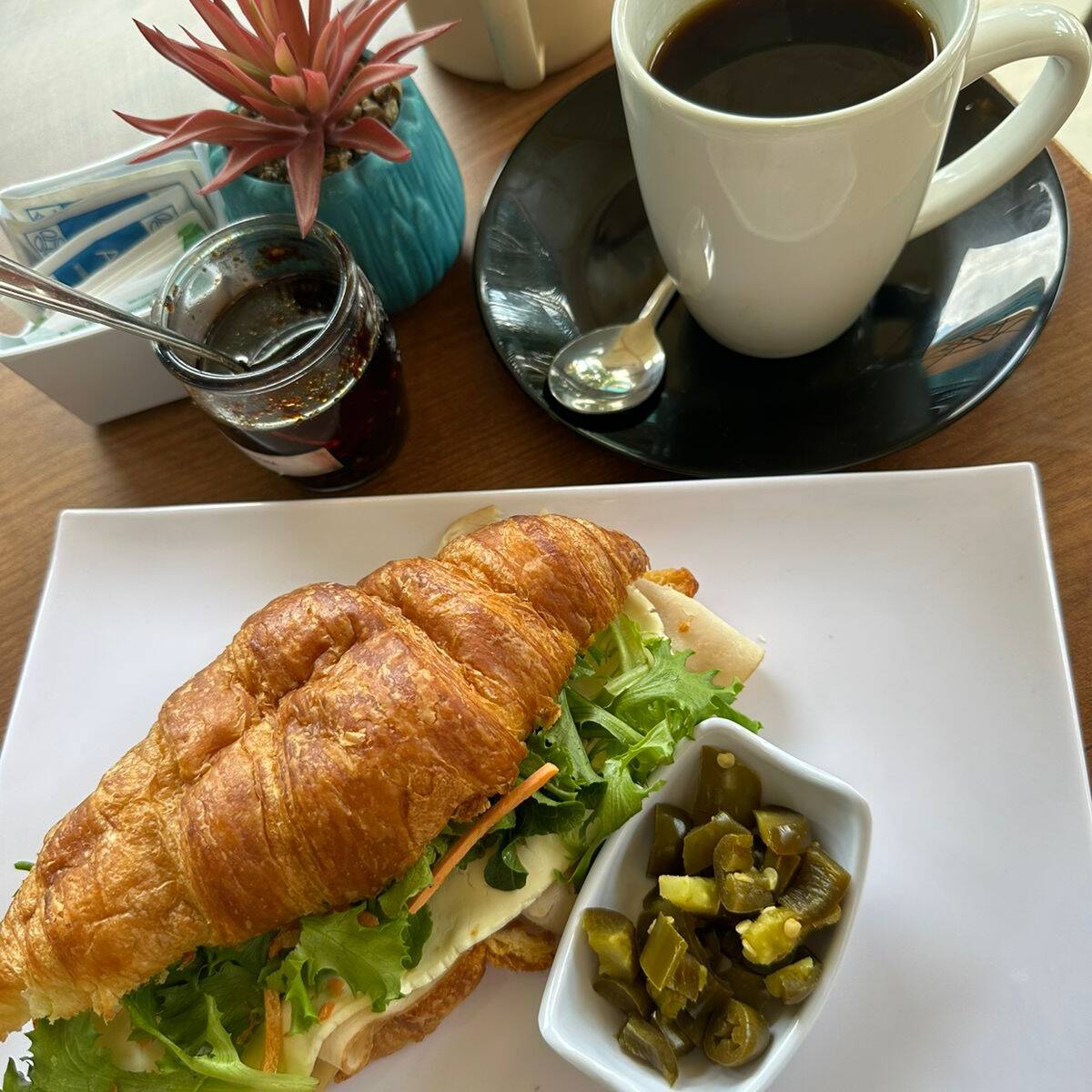 Combo Jamón y Queso + Café