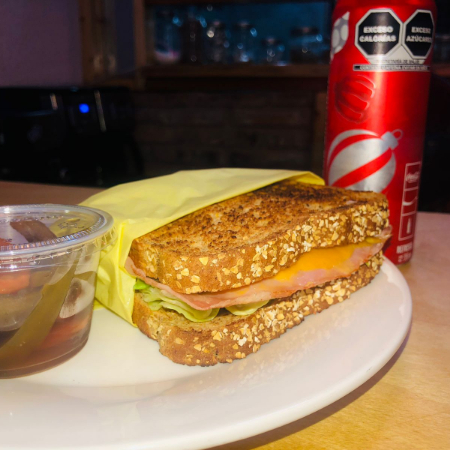 Sandwich Club + Soda