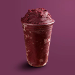 Açaí Cremoso em camadas com os complementos que escolher